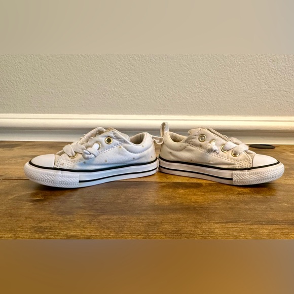 Converse Chuck Taylor All Star Sneaker Infant Sz 7 Gold Glitter Stars Low Top - Picture 3 of 6